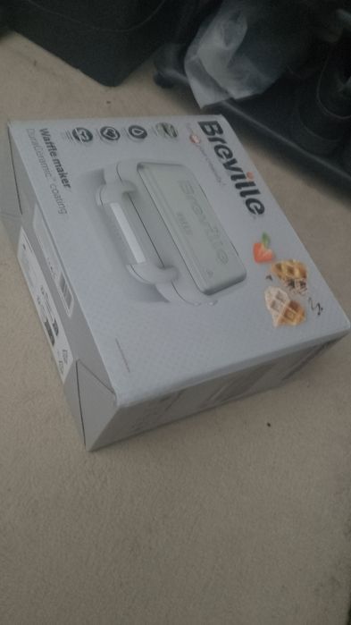 Aparat vafe Breville DuraCeramic - Sigilat