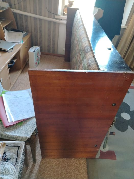 Продаю кровать б/у