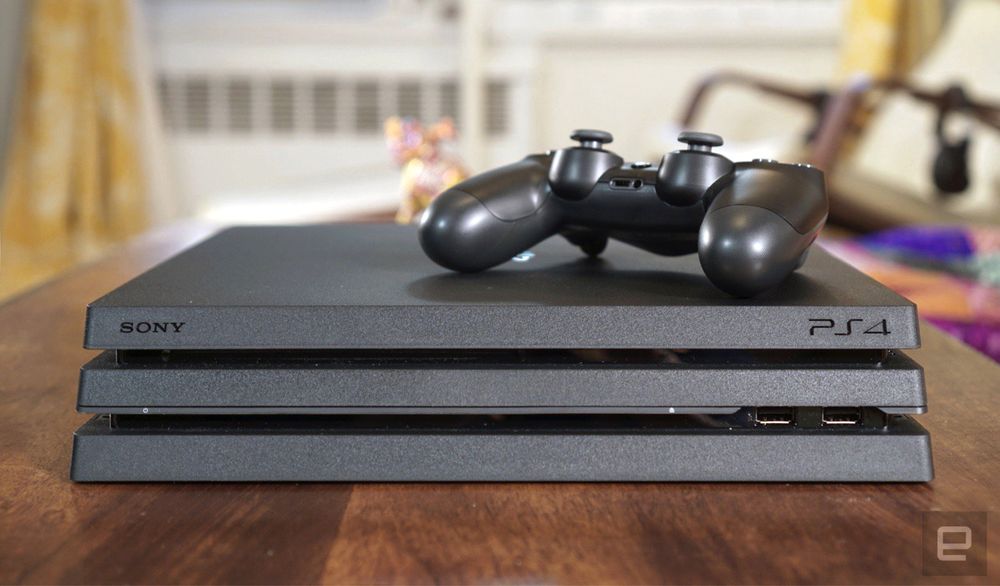 PS4 Pro PlayStation 4 Pro ca nou cu două manete