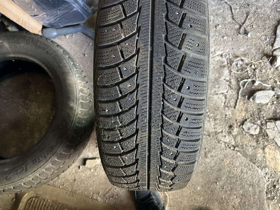 Продам автошины 215/60/16