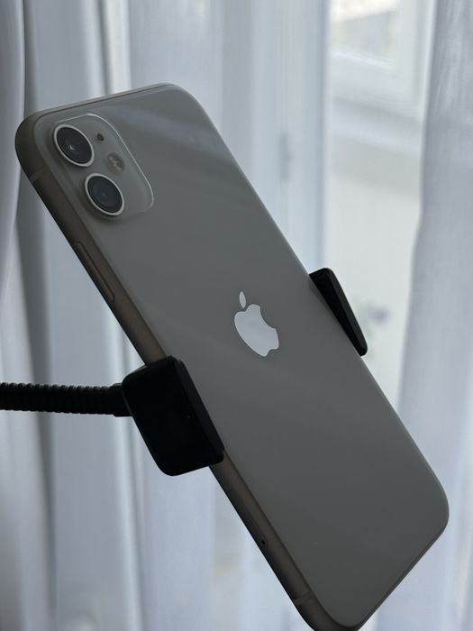 iPhone 11 белый в идеальном состоянии