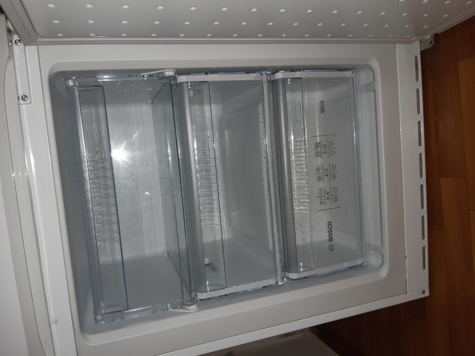 Продаю отличный холодильник