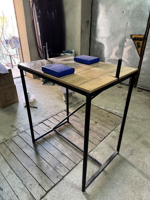 Стол для армрестлинга