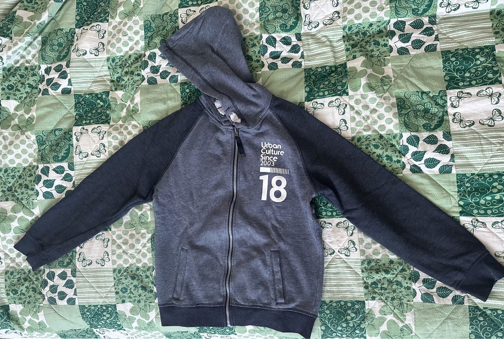Продам 2 Зип Худи и 2 Худи