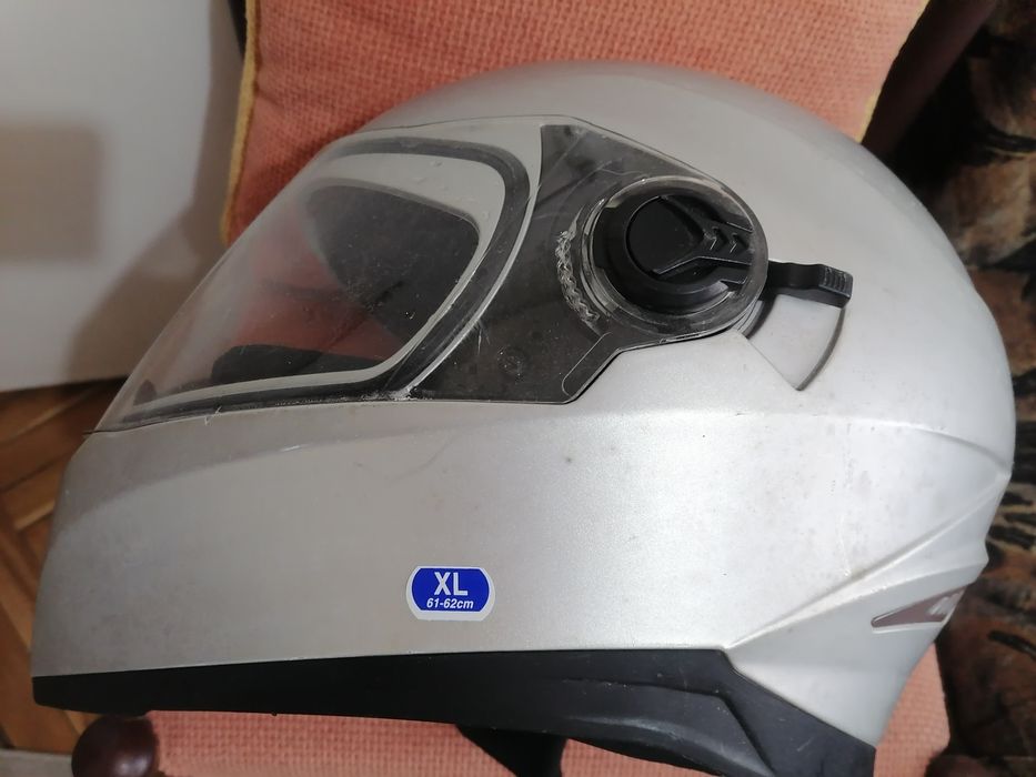 Каска за мотор  размер ХЛ- 61-62 см