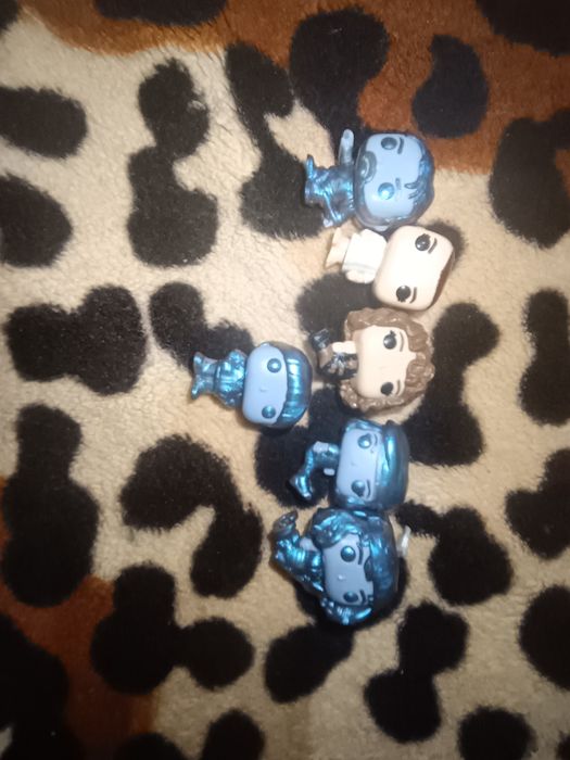 фигурки очень странные дела