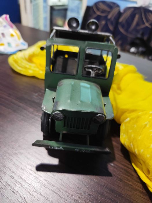 Ретро кола от метал