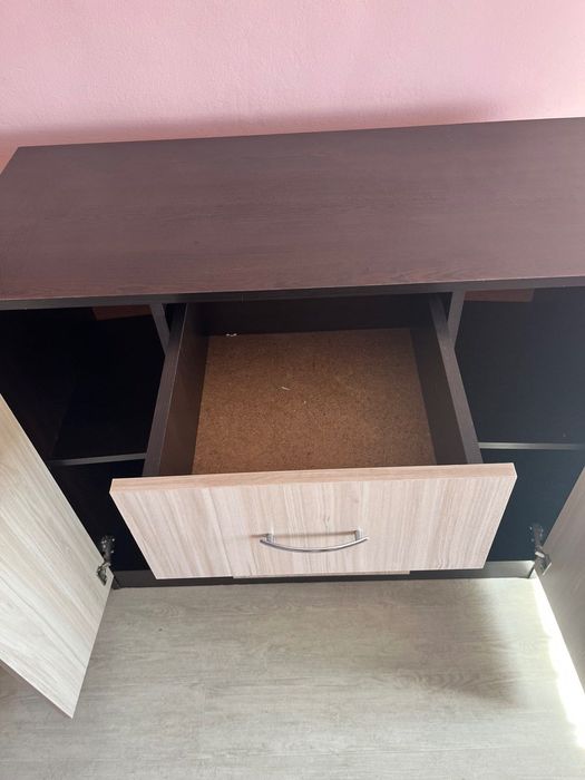 Продавам Скрин цвят Венге