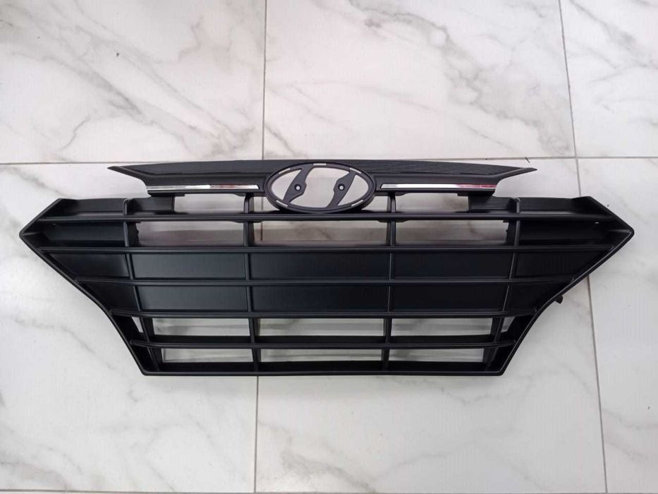 Решетка радиатора (ХРОМ) Hyundai Elantra 18-20