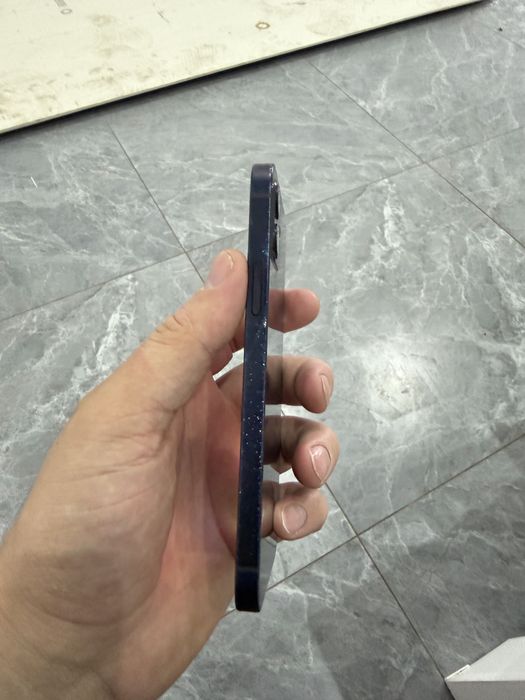 Продам Iphone 12 64Gb