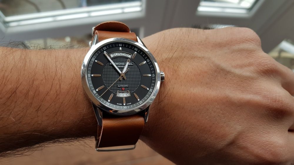 Механичен часовник RAYMOND WEIL