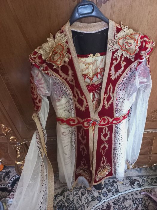 Koʻylak lozimi va Xalati bilan