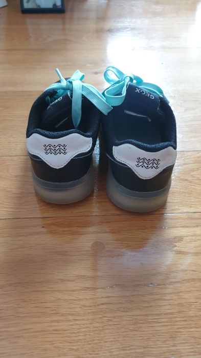 Pantofi sport, Geox