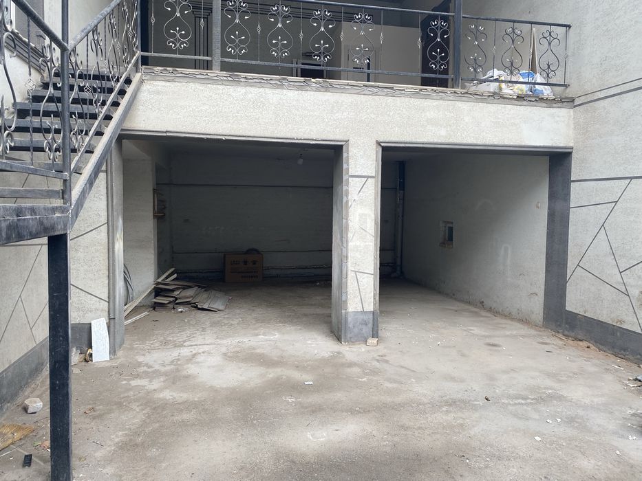 3 xonali kvartira raysentir bozor yonida Narxi kelishamiz