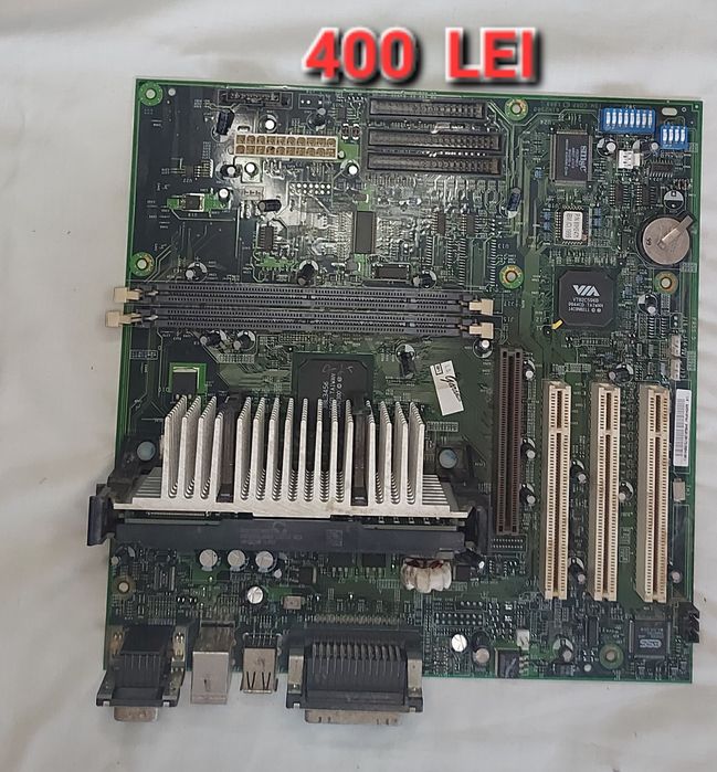 Vând piese de calculator