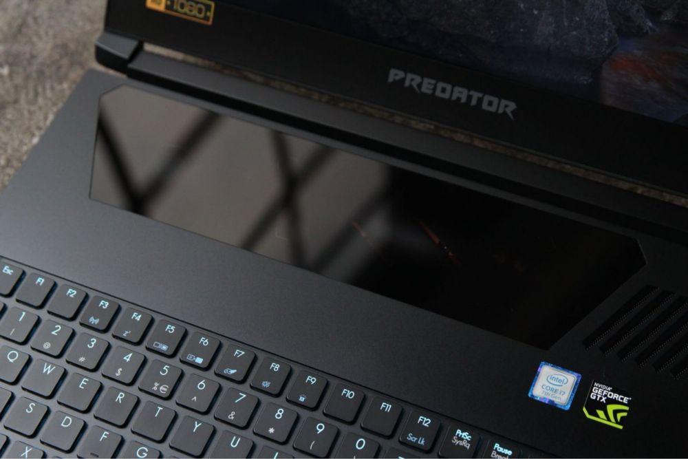 Игровой ноутбук Acer predator triton 700