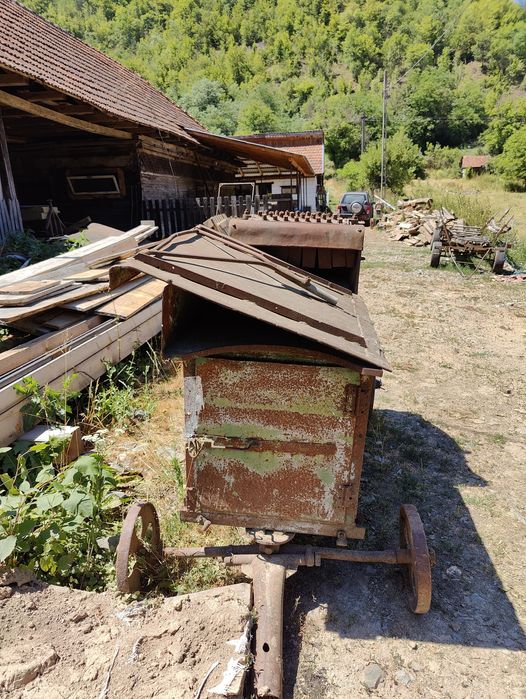 Vând batoza funcțională de colecție