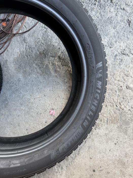 4 anvelope iarna ca NOI 175/60/18 , Michelin , 7.5 mm !