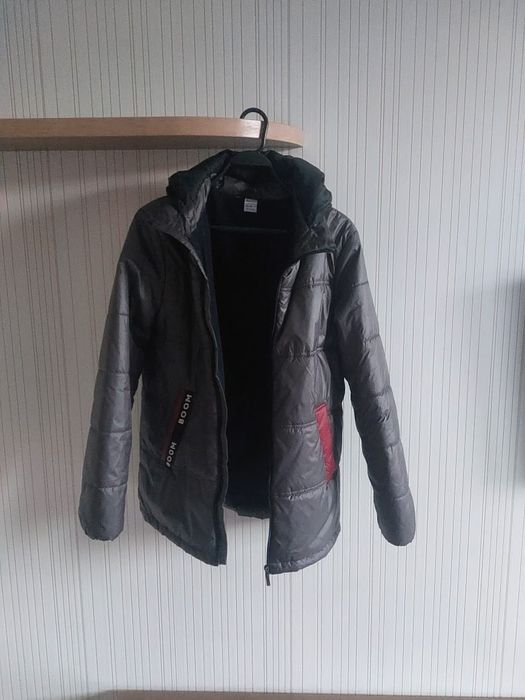 Продам куртку на мальчика