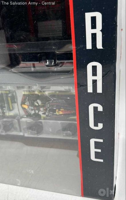 Oracle Red Bull F1 Paddock set Bburago RB20