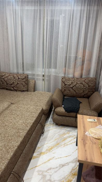 Продам углавой диван