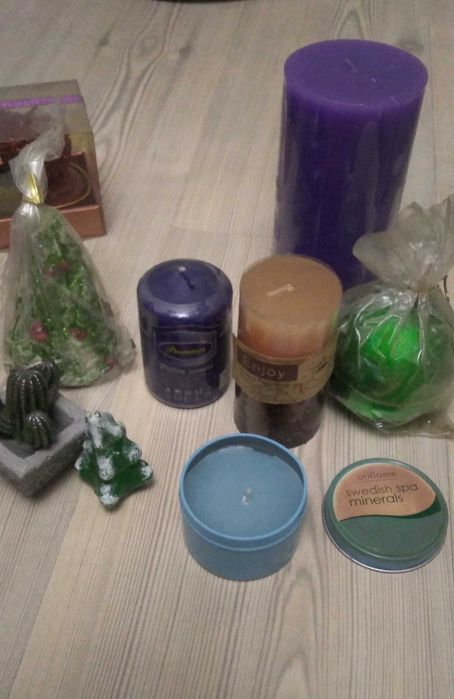 Свечи новые и 2 начатые