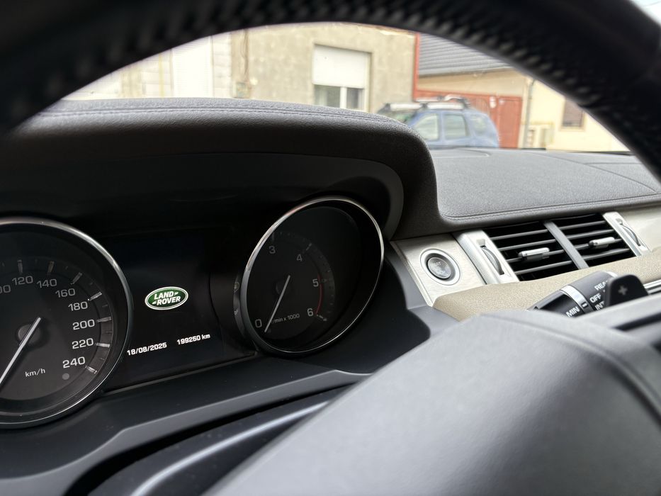 Range Rover Evoque 2.2  190 Cp 2015 (sau schimb cu Mercedes ML 250)
