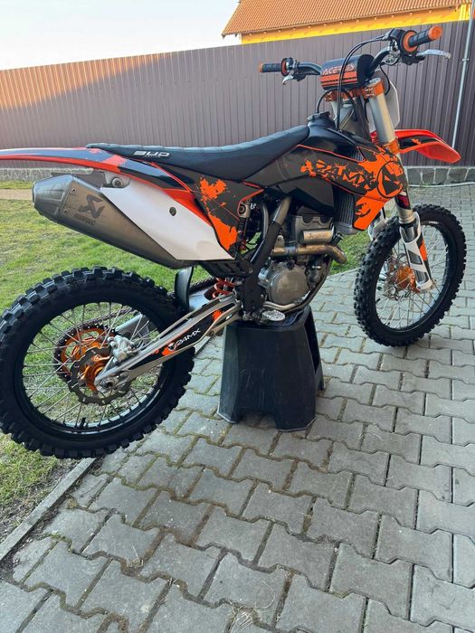 Vând KTM SX-F 250 4t, an 2013, motocross în stare foarte bună de funcționare.