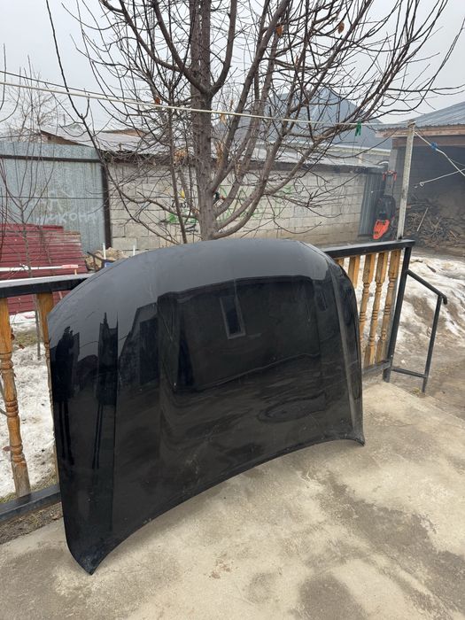 Продам капот задний бампер порог руль от крузак 200