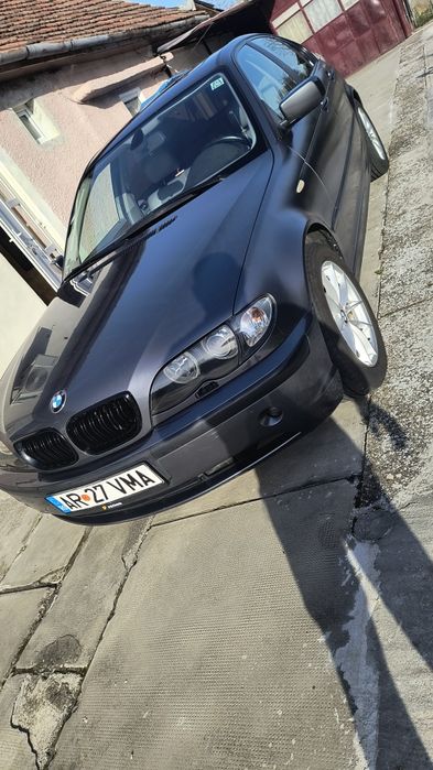 Vând BMW 320 D  facelift