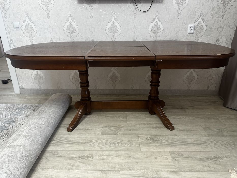 Продается стол раздвижной, дубовый