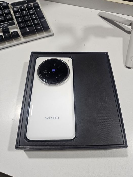 Vivo x 200 Pro. 512gb