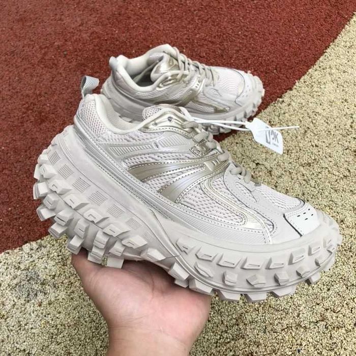 Balenciaga Defender Beige White/Grey