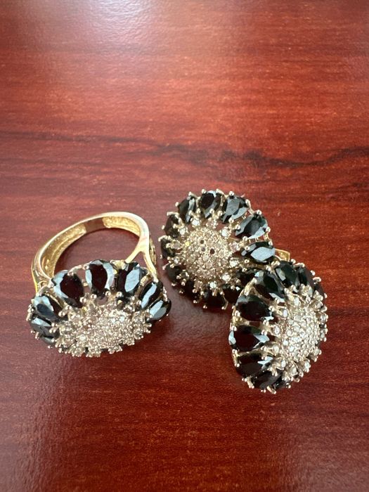 Золотые украшения с бриллиантами