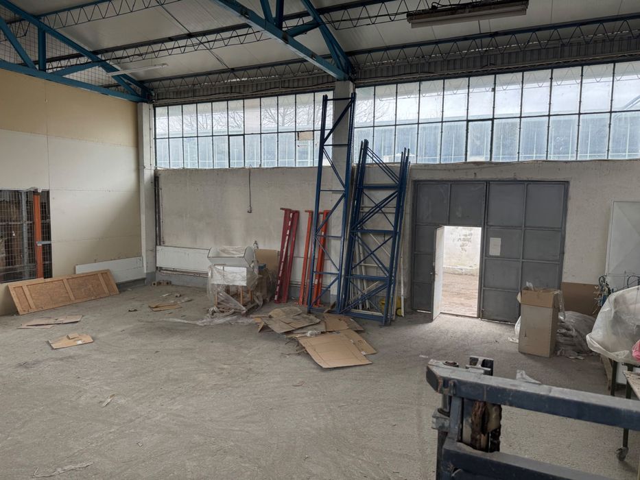 Spații de depozitare / distribuție