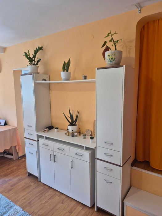 Дава се под наем Едностаен апартамент в Враца, Вежен - 49 кв.м за 229.5 € - Снимка #4