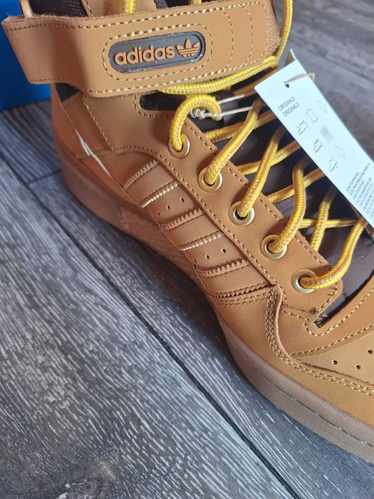 Adidas  Adidas adidas