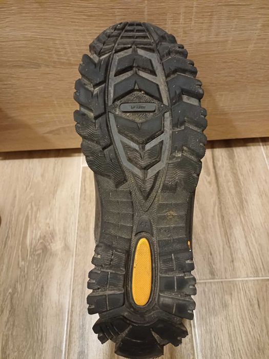 Мъжки зимни обувки №41. С връзки. Цвят: кафяв; Кавалер Юниън, България