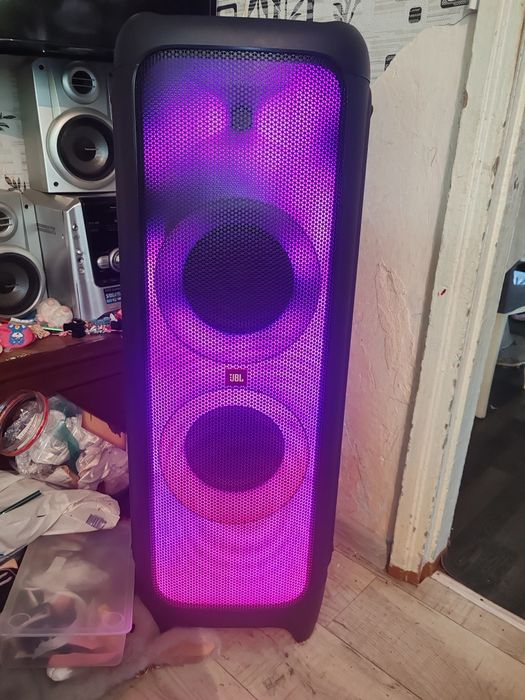 Продам акустическую систему jbl 1000
