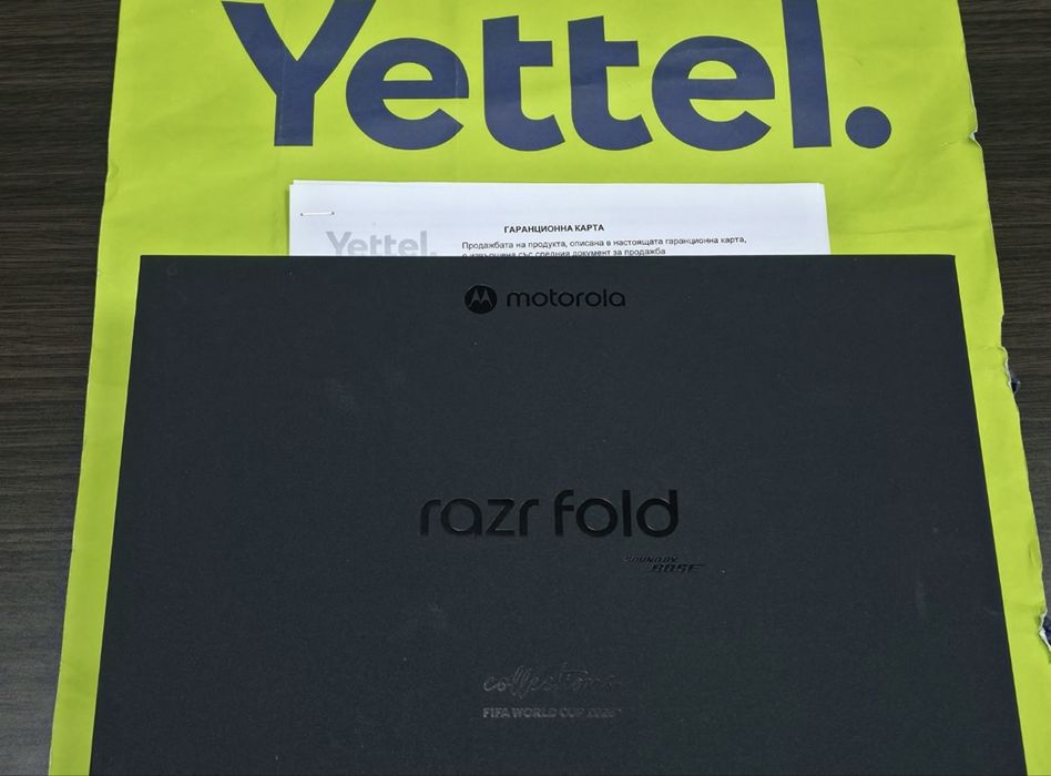 512GB Motorola razr Fold (FIFA world cup 2026) 5G Yettel Гаранция 2029 Black / Черен