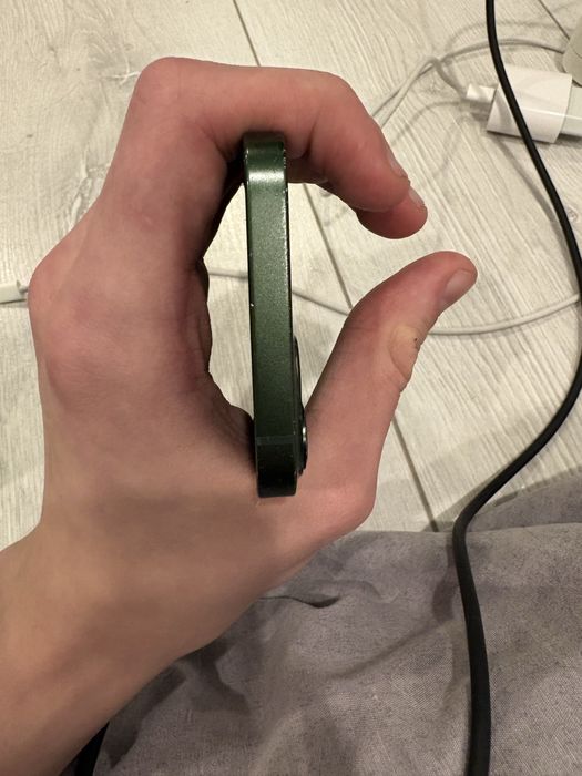 Продам iphone 13