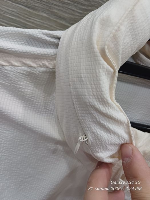 Продам летнюю ветровку.