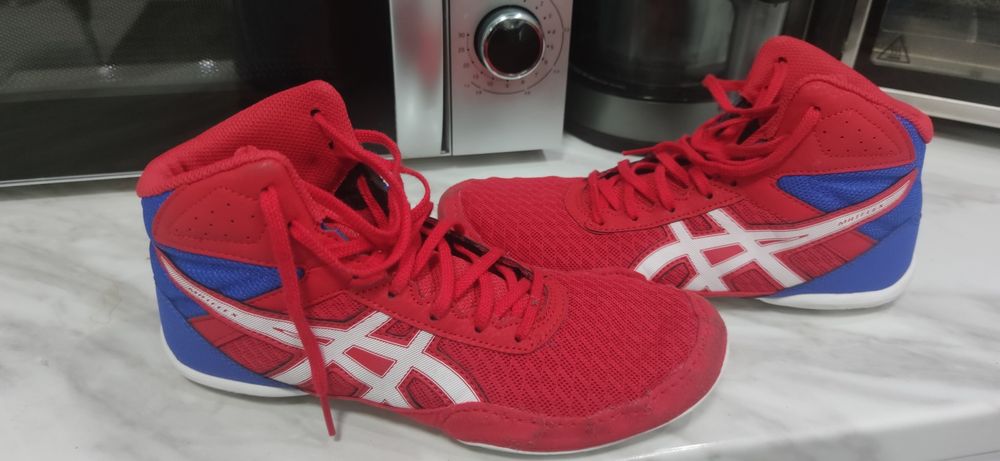 Оригинални борцовки детски ASICS