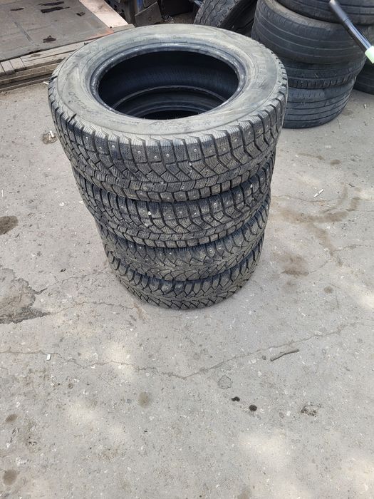 Продам зимний шина