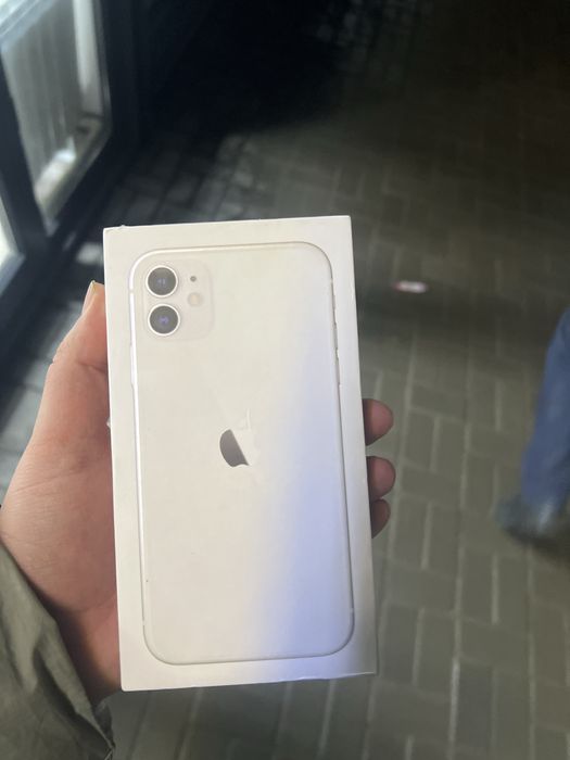 Айфон 11 срочно продом 128 гегабаит срочно