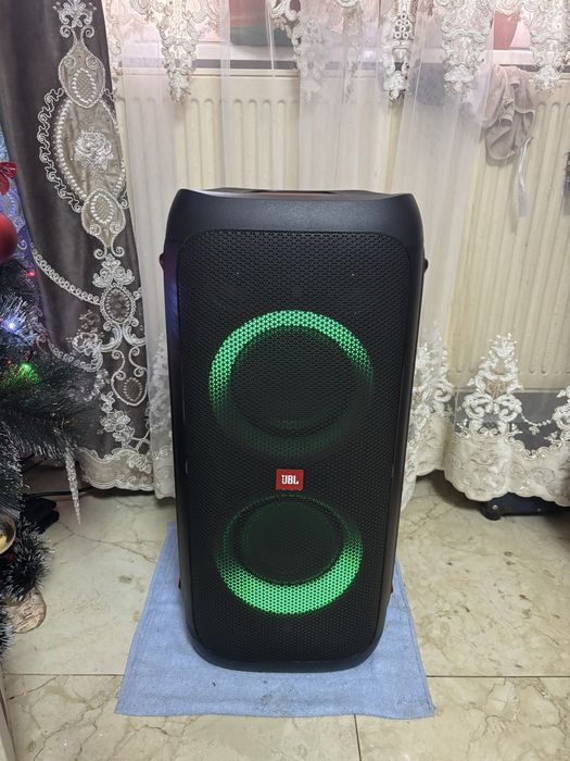Vand boxa jbl party box310