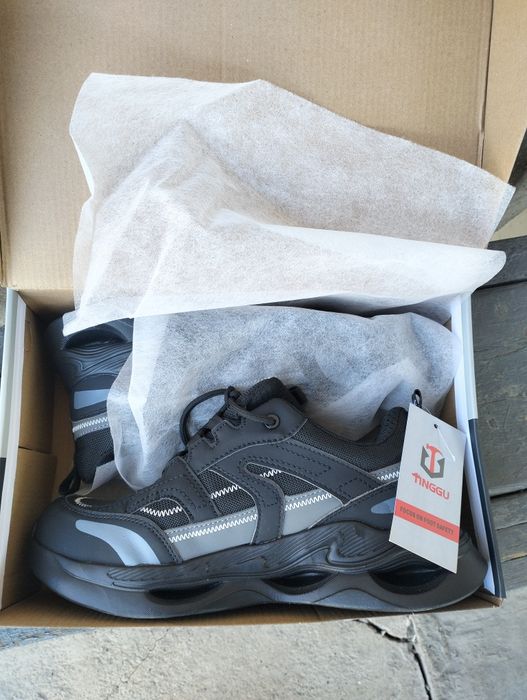 Продам спец обувь