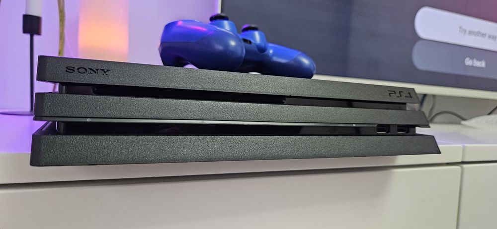 PS4 PRO (PlayStation 4 PRO)