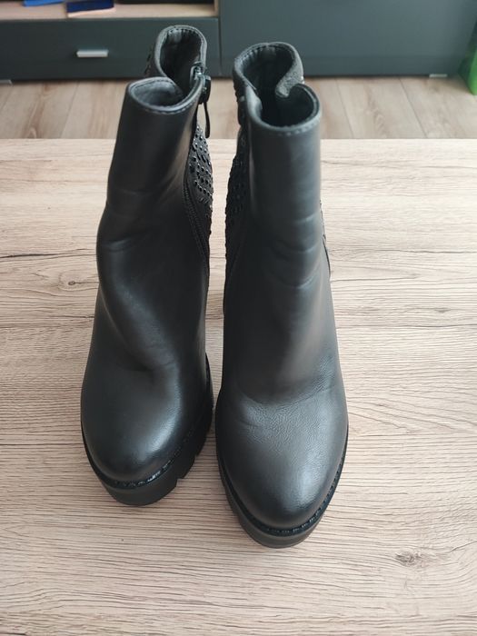 Дамски официални боти