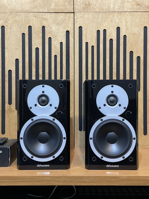 Boxe dynaudio xeo 3 cu amplificare